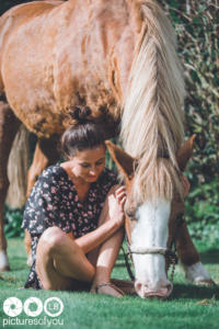 Clotilde et ses chevaux - Photos lifestyle par Laurent Bossaert - Pictures of You-15