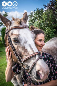 Clotilde et ses chevaux - Photos lifestyle par Laurent Bossaert - Pictures of You-2