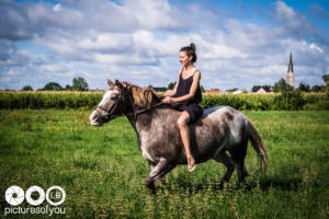 Clotilde et ses chevaux - Photos lifestyle par Laurent Bossaert - Pictures of You-24