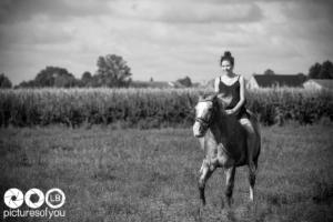 Clotilde et ses chevaux - Photos lifestyle par Laurent Bossaert - Pictures of You-25
